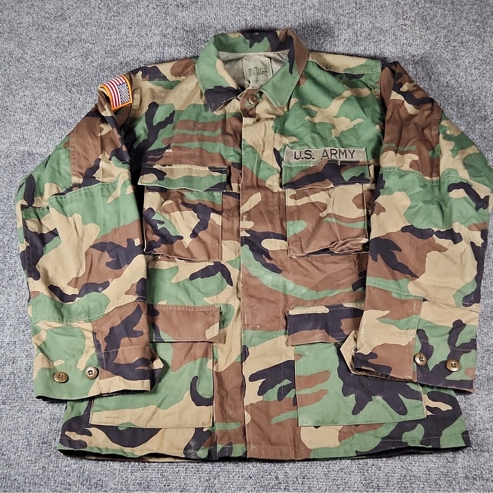 Vintage 1999 US Army BDU Woodland Camo Jacket Small Short Cold/Temperate Blend